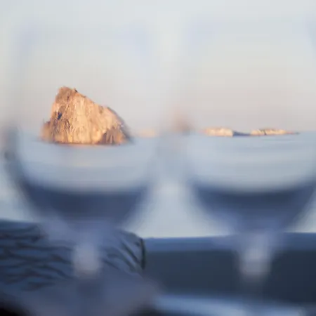 Отель Cincotta 3*